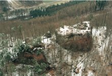 Ruine Ruppertstein, Luftaufnahme von Südwesten, 2004 (Aufnahme: Manfred Czerwisnki, Institut für pfälzische Geschichte und Volkskunde)